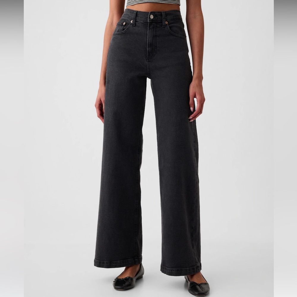 Gap High Rise Stride Wide-Leg Jeans washed black size 6 r